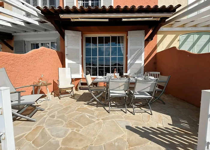 Maison De Pecheur A Port Avec Amarrage Et Wifi - Fr-1-868-19 *